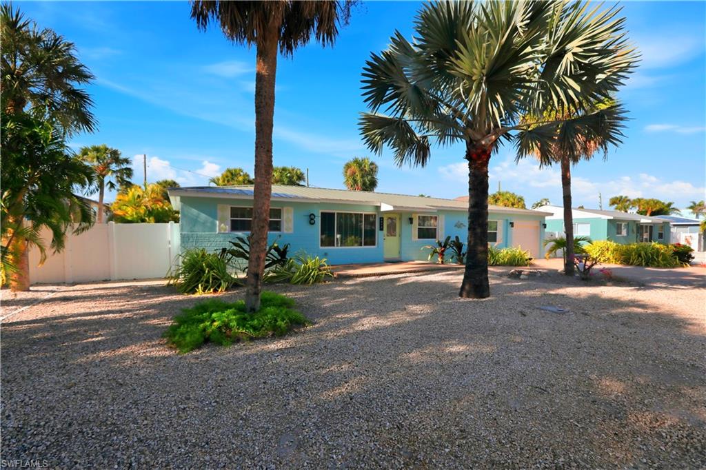 HOLIDAY SHORES - Residential