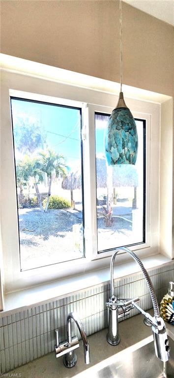 HOLIDAY SHORES - Residential