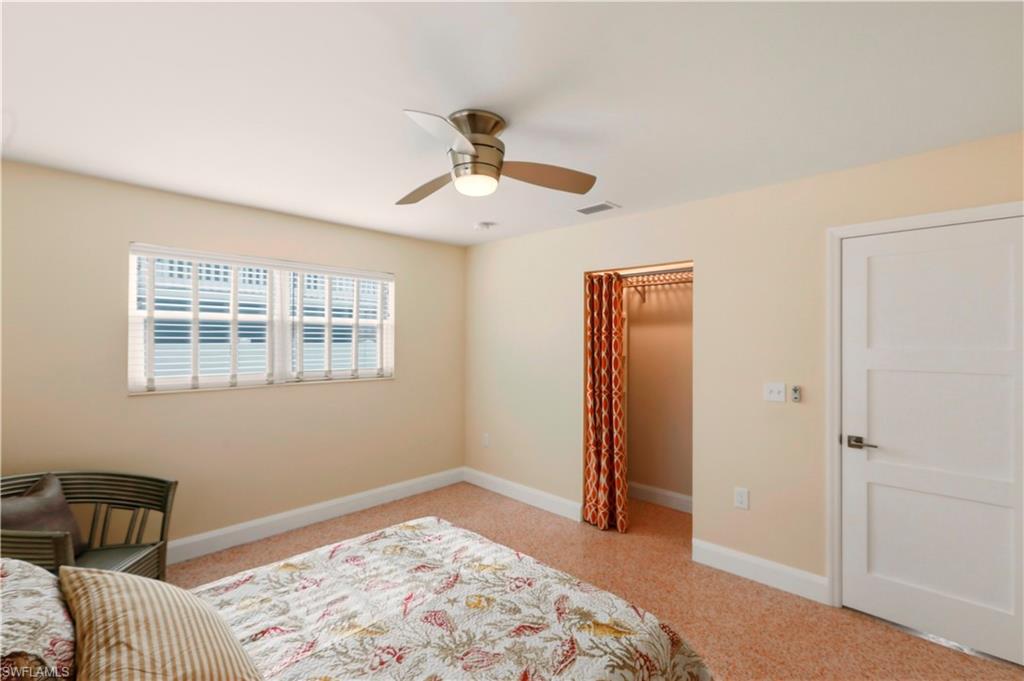 HOLIDAY SHORES - Residential