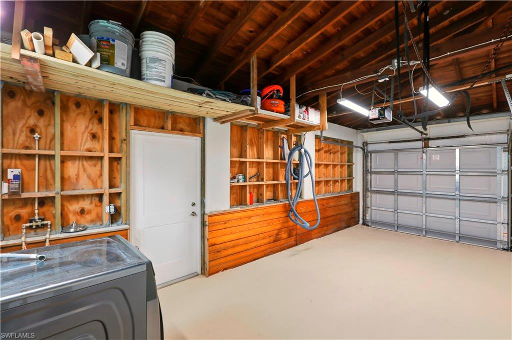 HOLIDAY SHORES - Residential