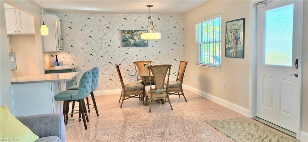 HOLIDAY SHORES - Residential