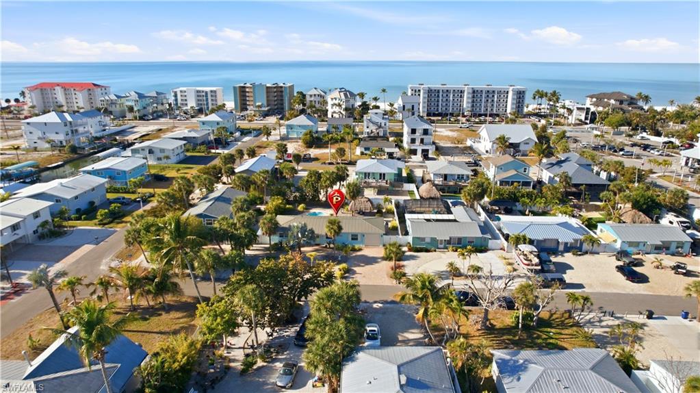 HOLIDAY SHORES - Residential