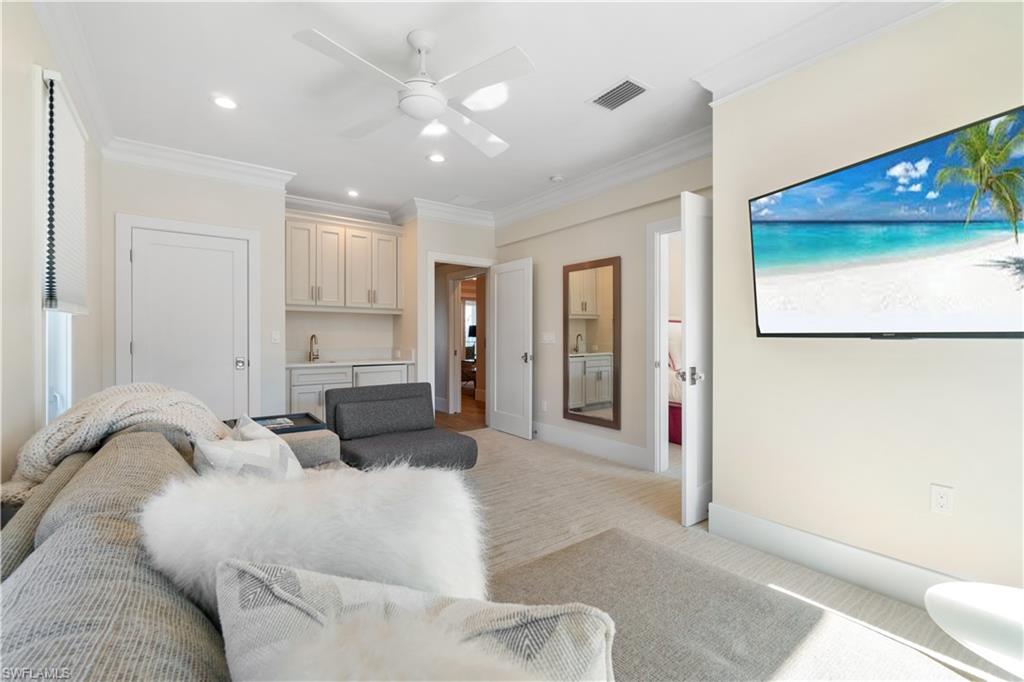 BAYFRONT GARDENS - Residential