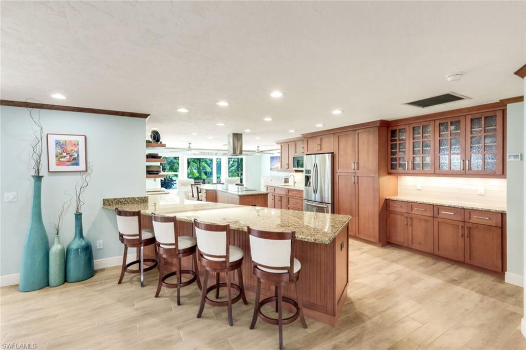 MARCO BEACH - Residential