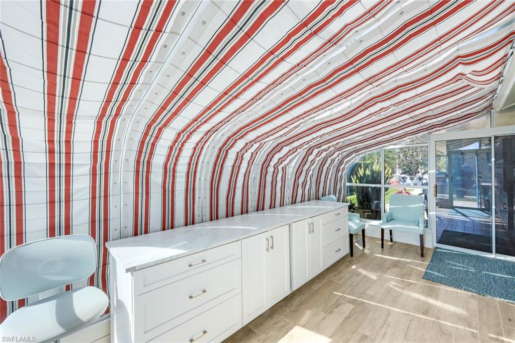 MARCO BEACH - Residential