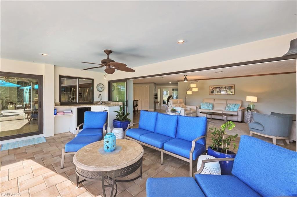 MARCO BEACH - Residential