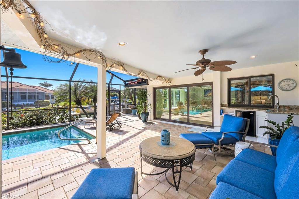 MARCO BEACH - Residential