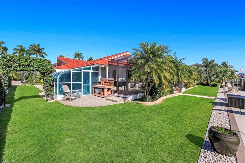 MARCO BEACH - Residential