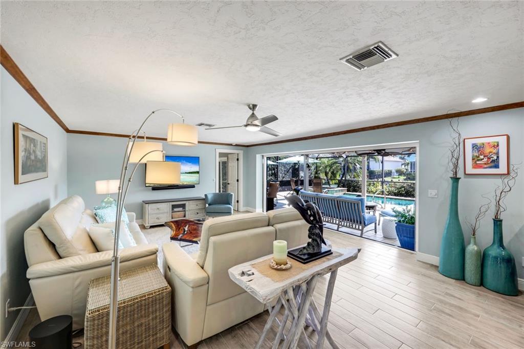 MARCO BEACH - Residential