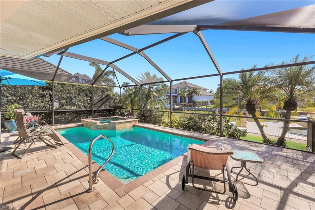 MARCO BEACH - Residential