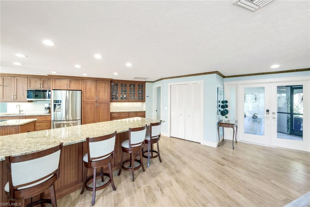 MARCO BEACH - Residential