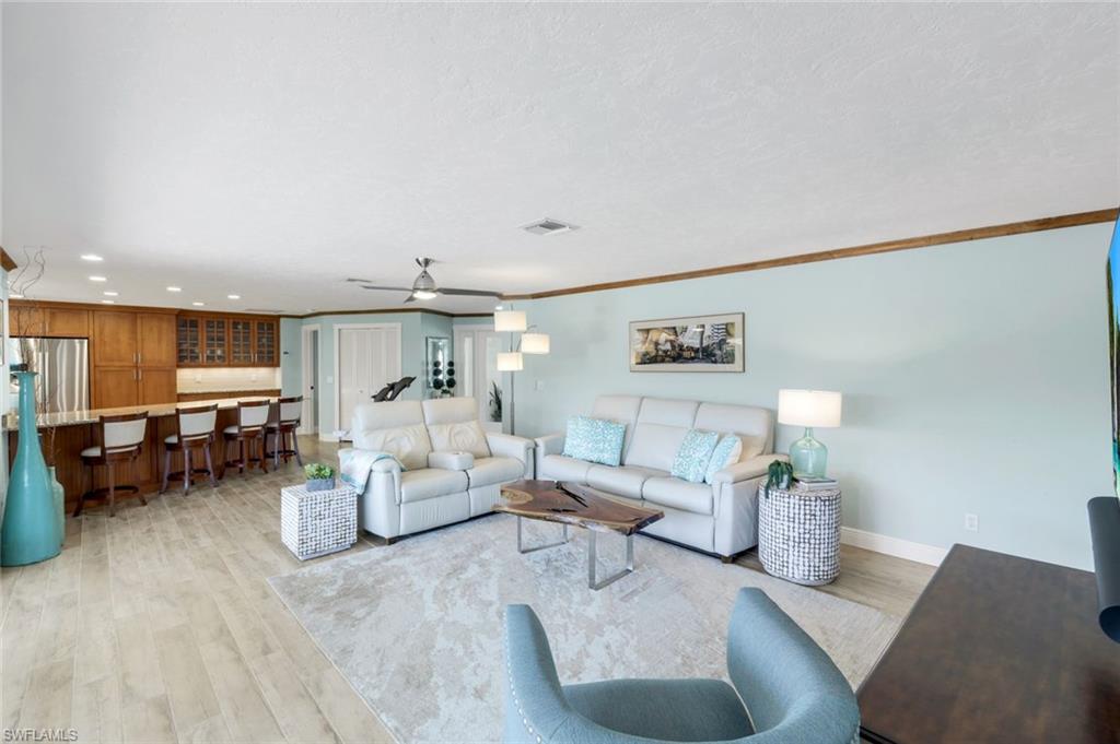 MARCO BEACH - Residential