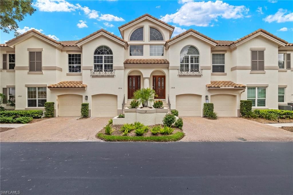 Photo of 164 Colonade CIR #1307, NAPLES, FL 34103 (MLS # 225070583)