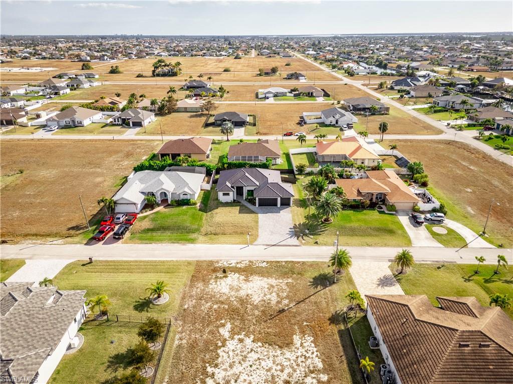 CAPE CORAL - Residential