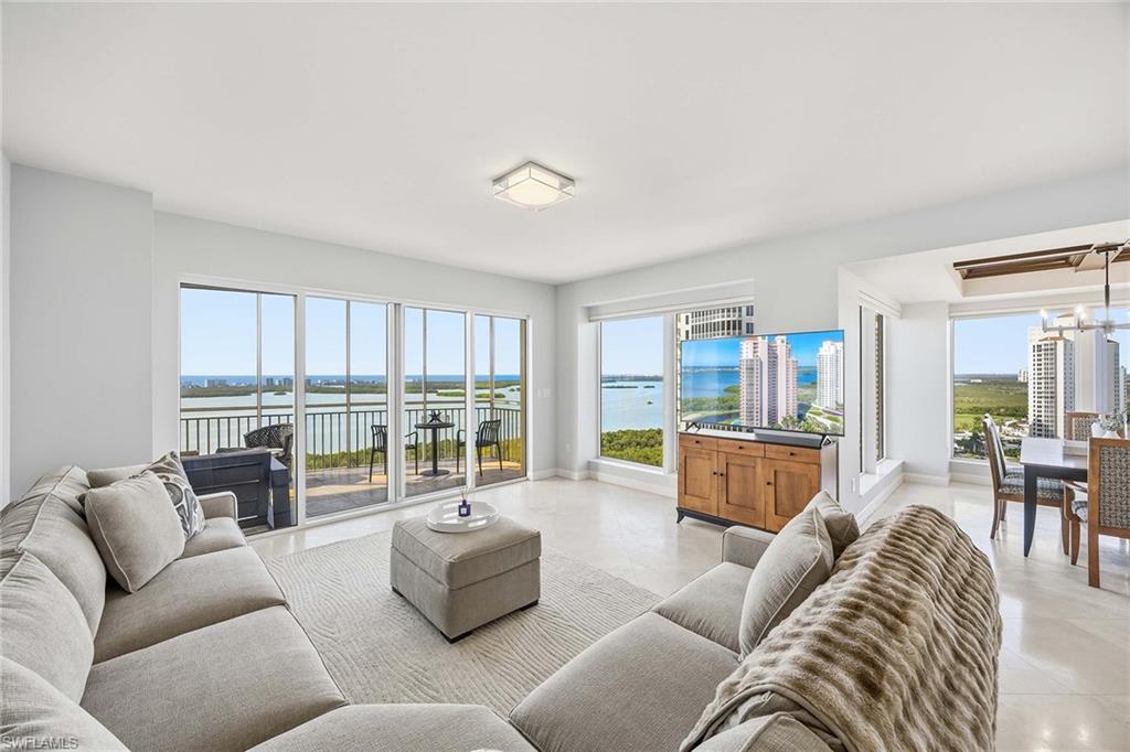 ESTANCIA - Residential Lease