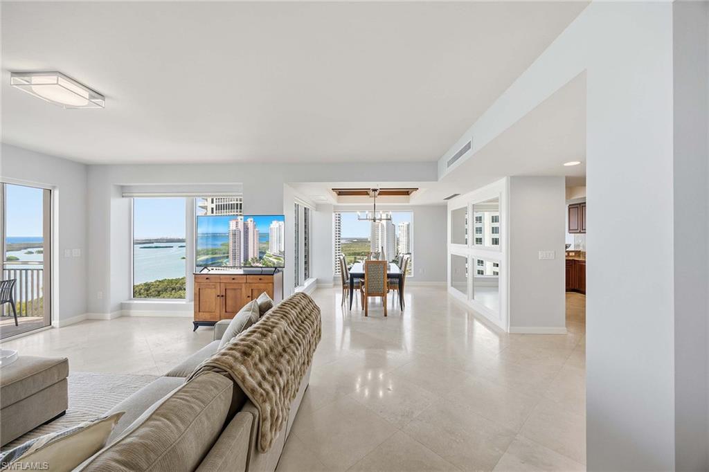 ESTANCIA - Residential Lease