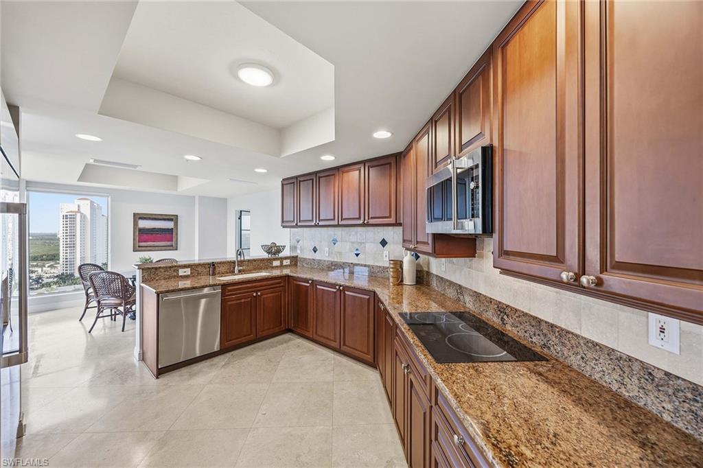 ESTANCIA - Residential Lease