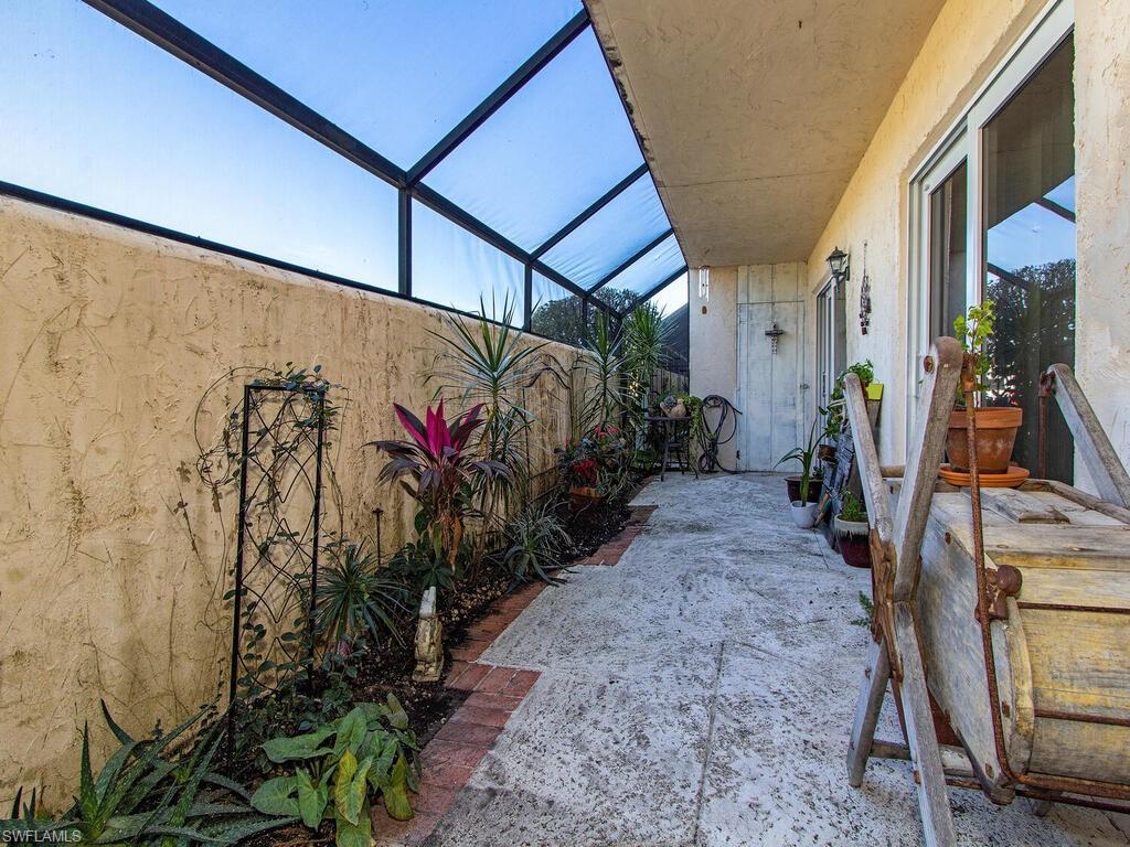 GLADES COUNTRY CLUB - Residential