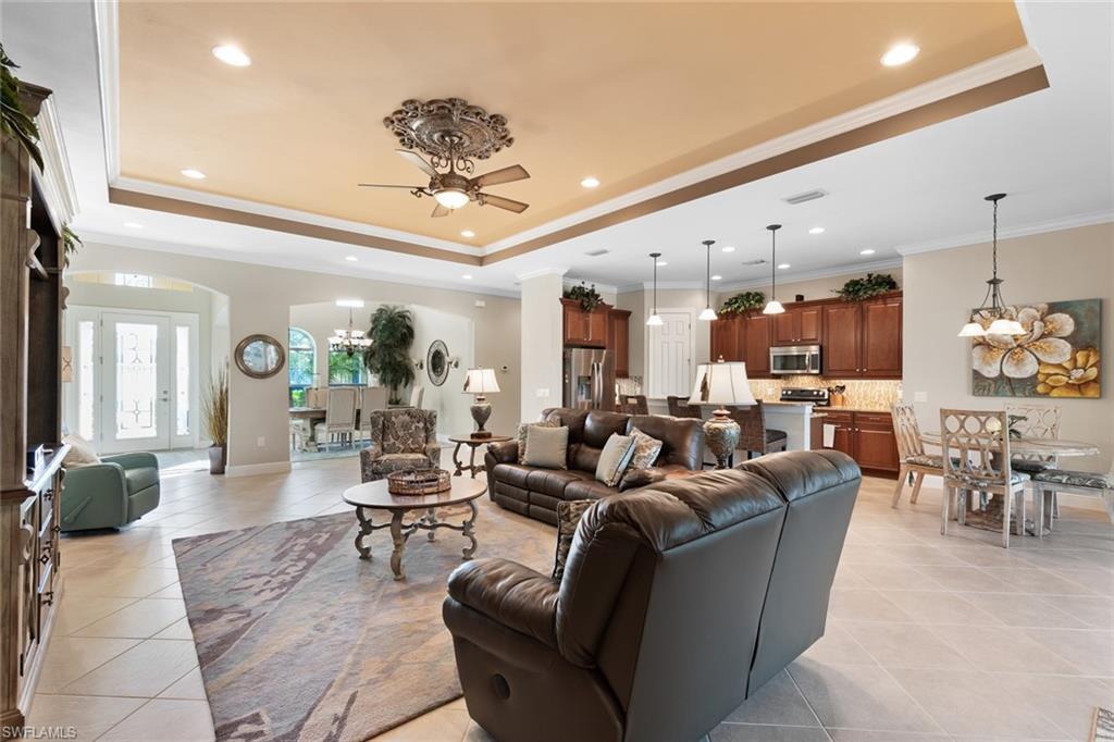 AZZURRA - Residential