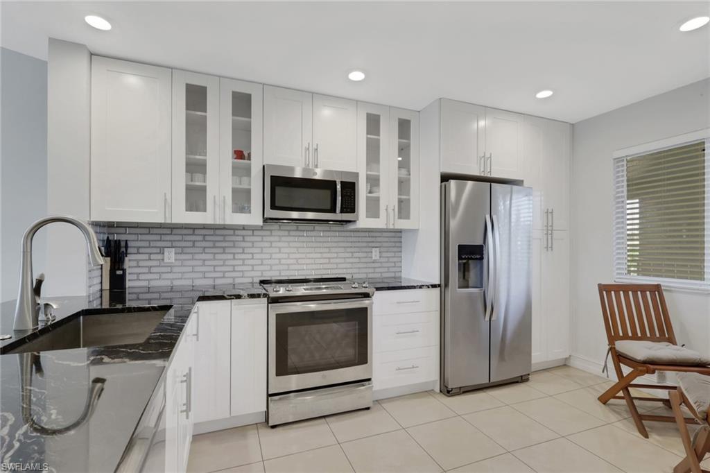 VILLAGES AT EMERALD LAKES - Residential