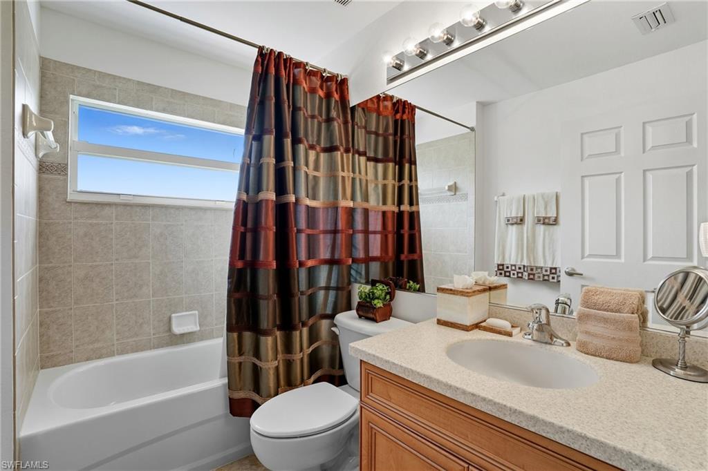 HERITAGE BAY - Residential Lease