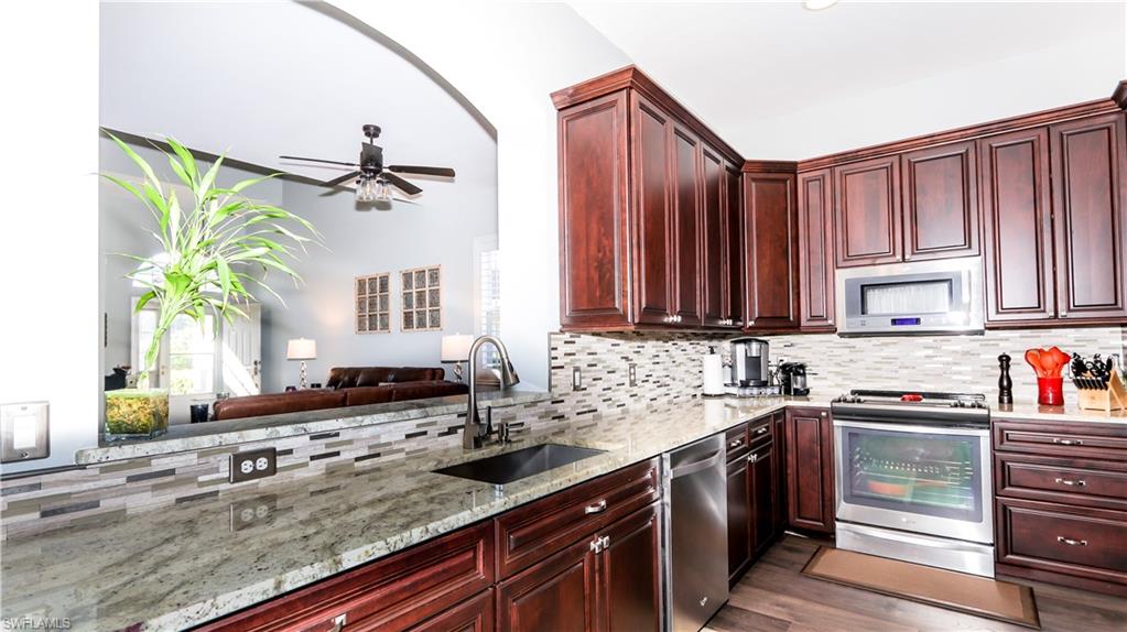 STONEYBROOK - Residential