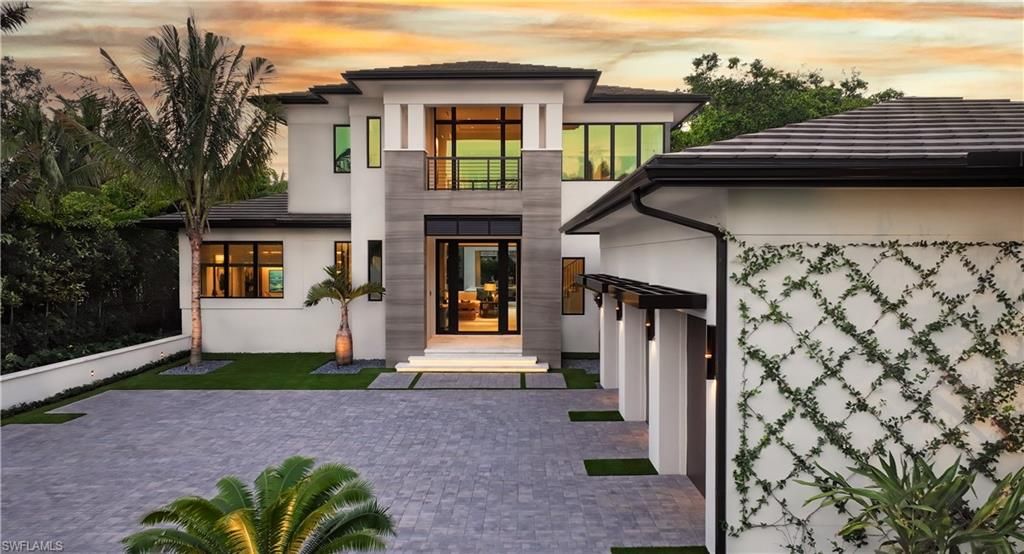 Photo of 477 3rd ST N, NAPLES, FL 34102 (MLS # 224099245)