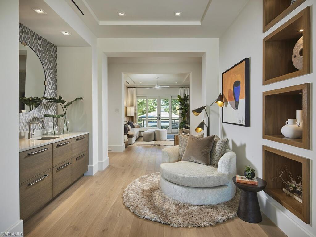 OLDE NAPLES - Residential