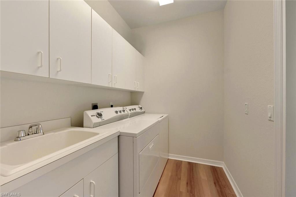 THE VINES - Residential