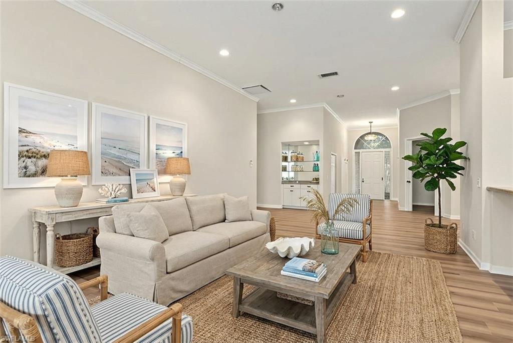 THE VINES - Residential