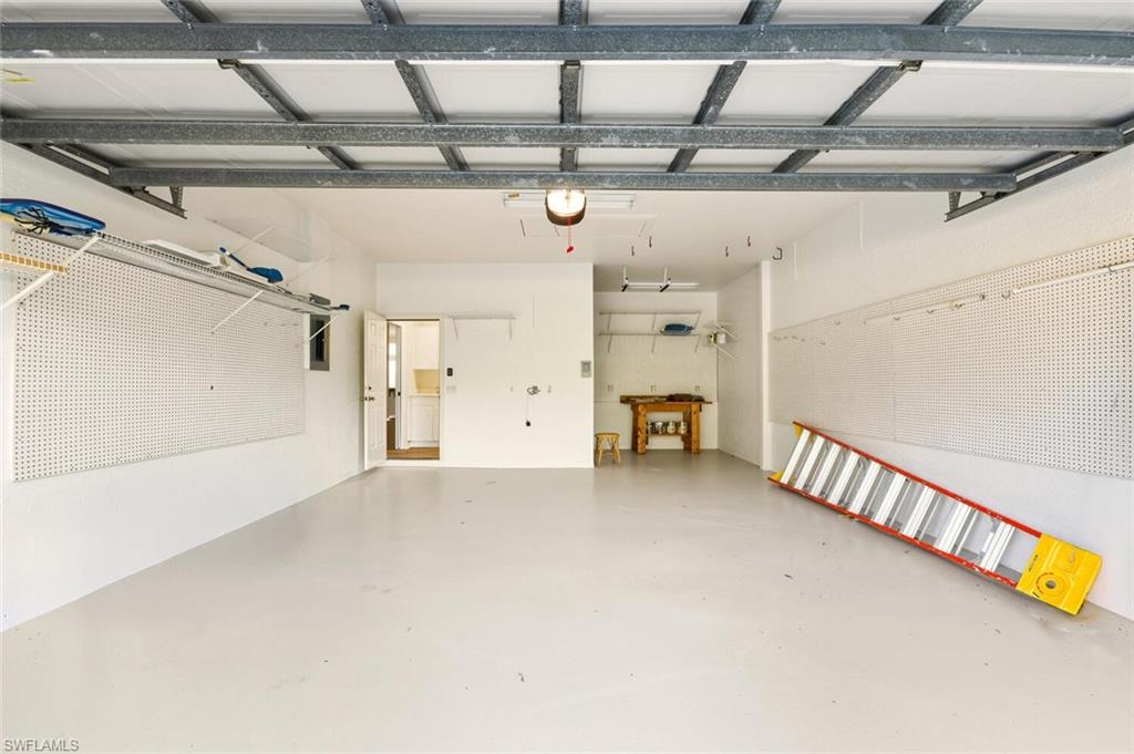 THE VINES - Residential