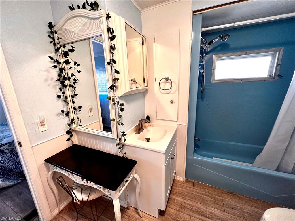 THUNDERBIRD MOBILE HOMES - Residential