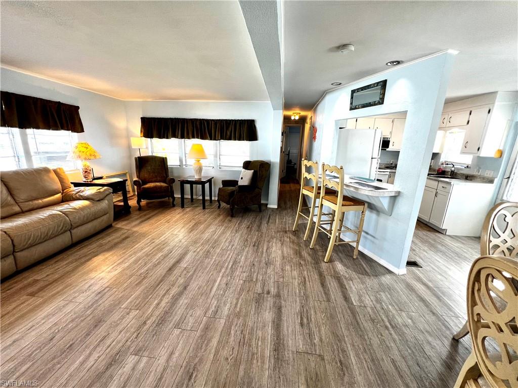 THUNDERBIRD MOBILE HOMES - Residential