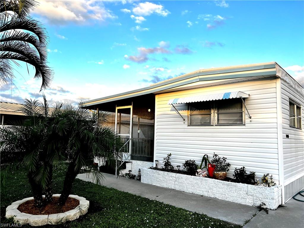 THUNDERBIRD MOBILE HOMES - Residential