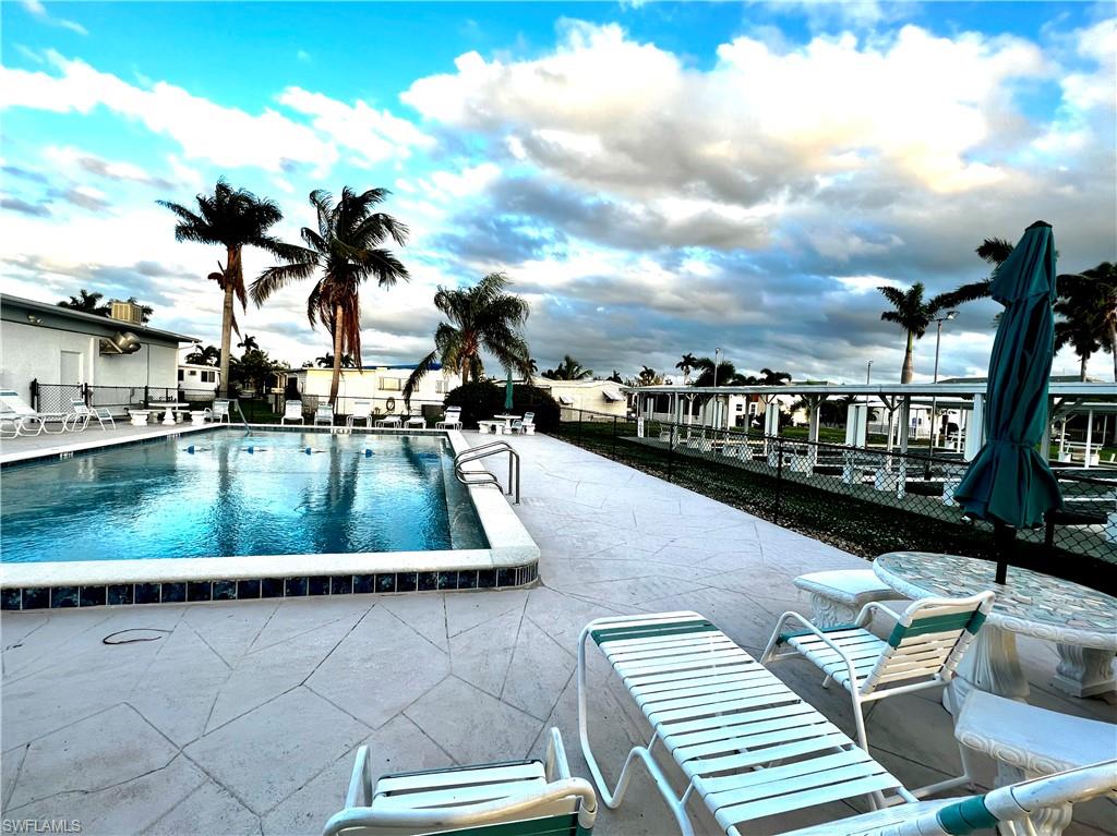 THUNDERBIRD MOBILE HOMES - Residential