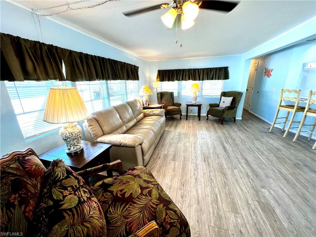 THUNDERBIRD MOBILE HOMES - Residential