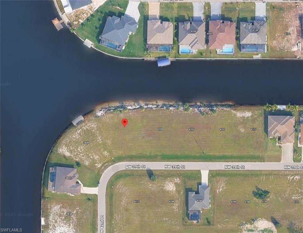 CAPE CORAL - Land