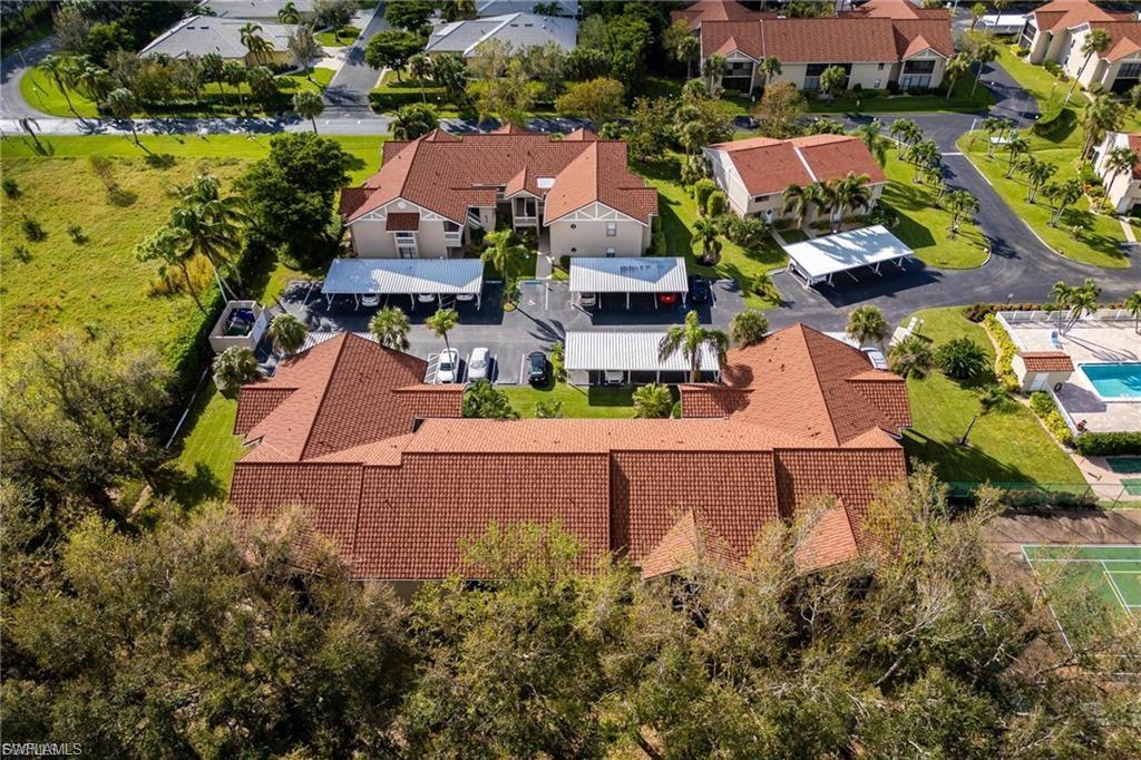 VILLAGES - Residential