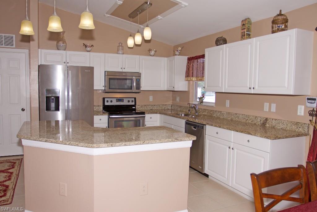 GATOR CIRCLE - Residential