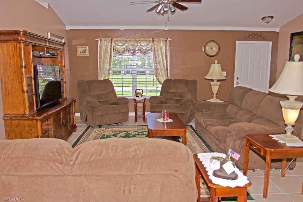 GATOR CIRCLE - Residential