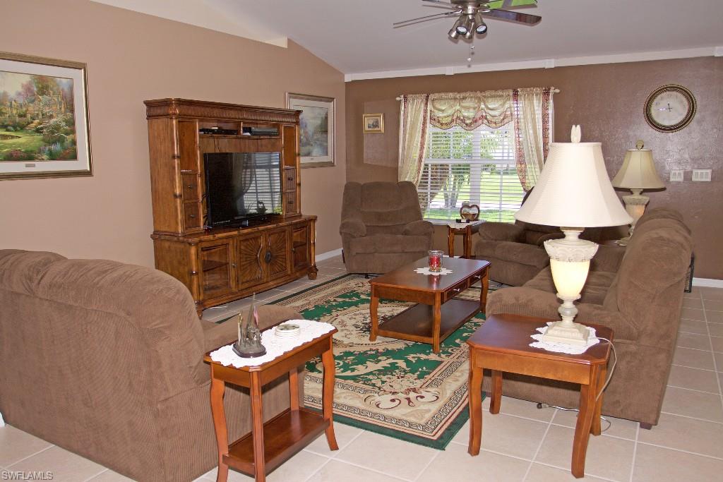 GATOR CIRCLE - Residential