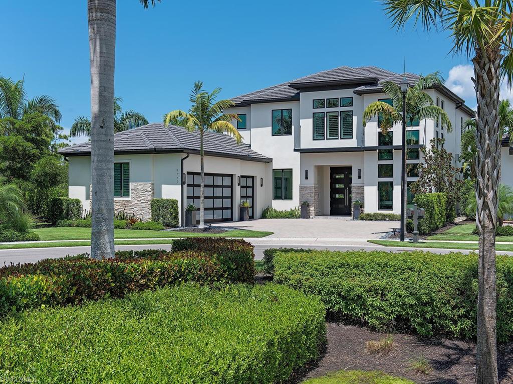 LANDINGS AT BEARS PAW - Residential