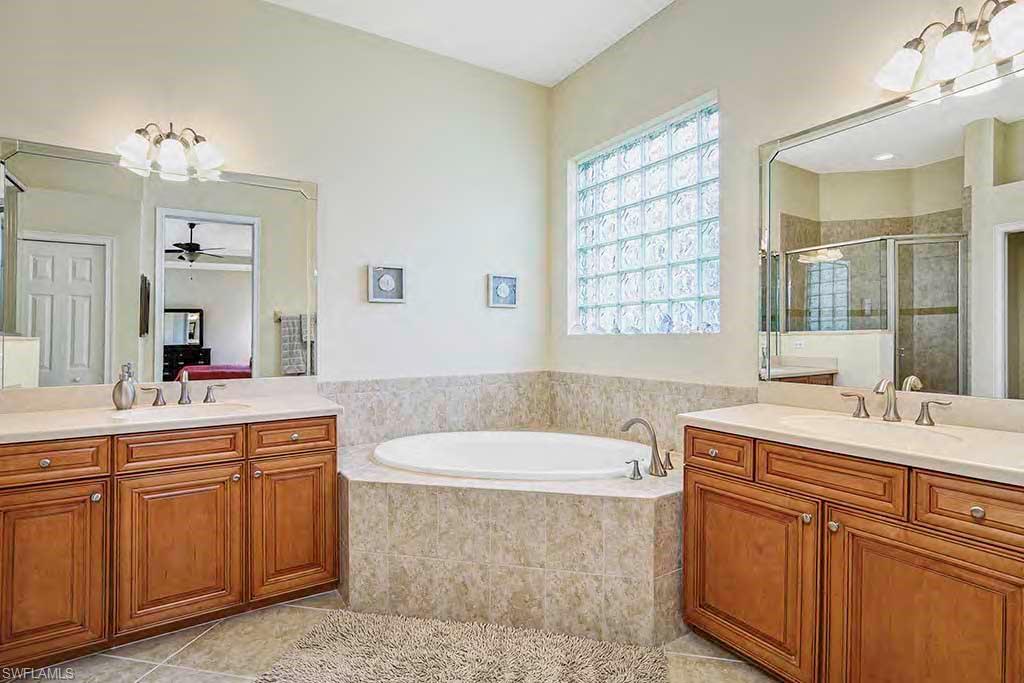 HERITAGE BAY - Residential