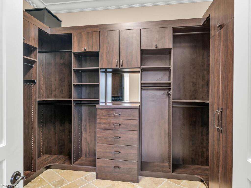 MARCO BEACH - Residential