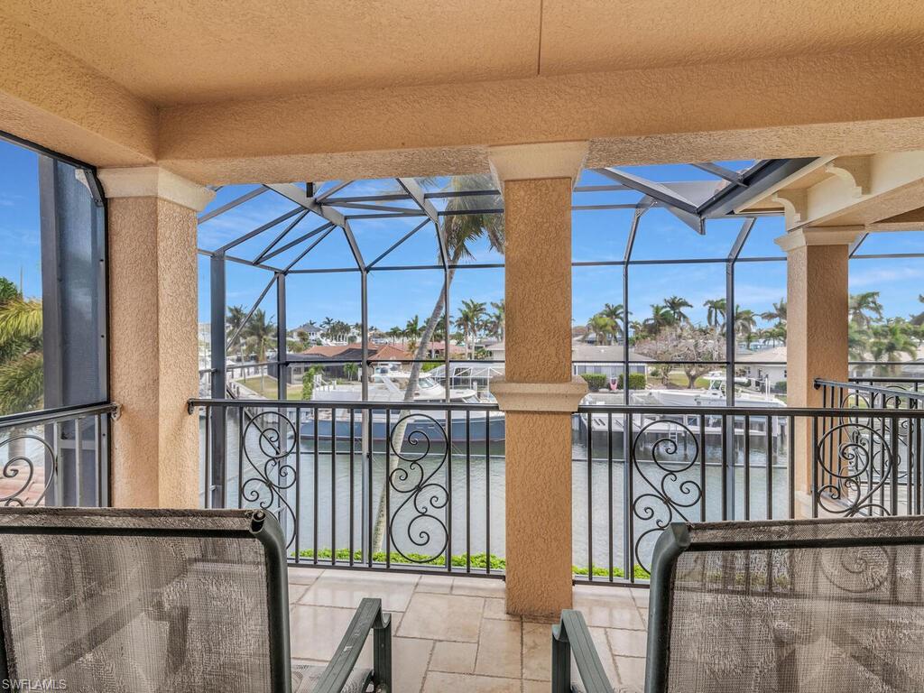 MARCO BEACH - Residential