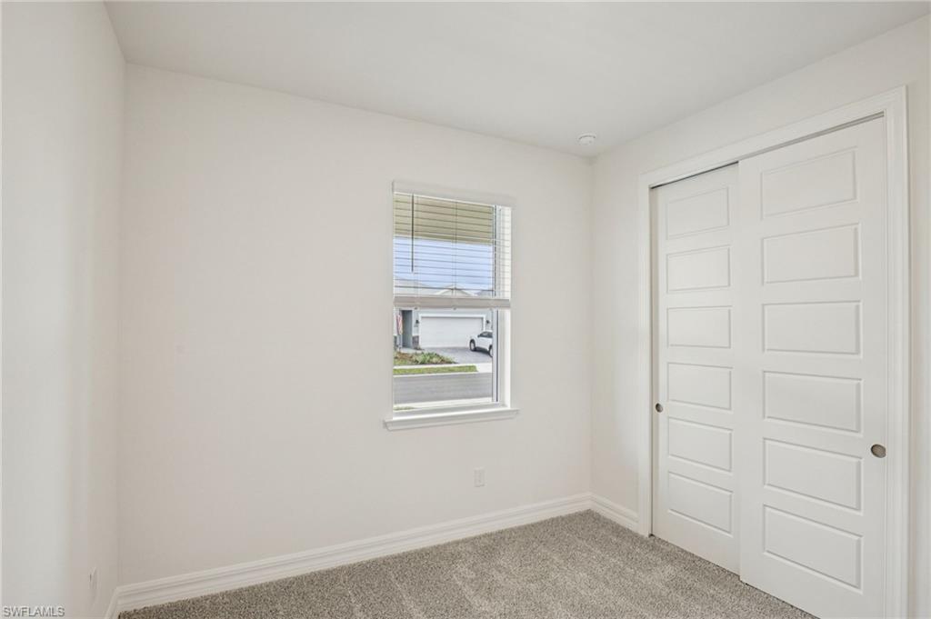 CRESCENT LAKES - Residential