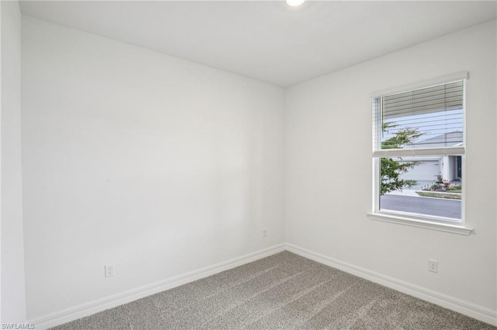 CRESCENT LAKES - Residential