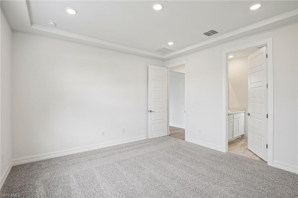 CRESCENT LAKES - Residential