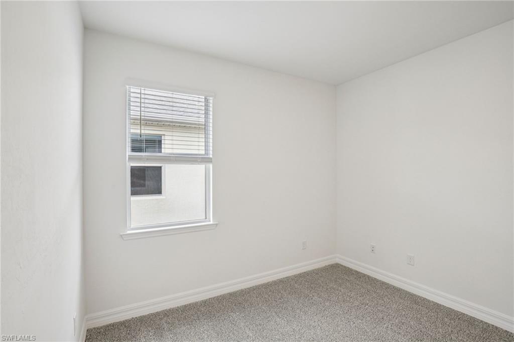 CRESCENT LAKES - Residential