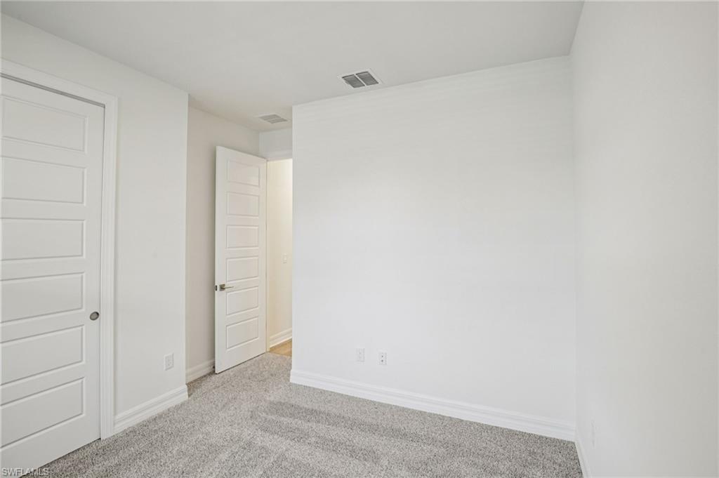 CRESCENT LAKES - Residential